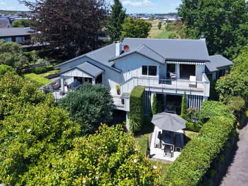 85/87 Rainbow Drive, Rainbow Point