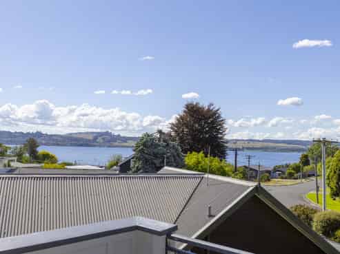 85/87 Rainbow Drive, Rainbow Point