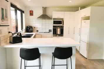 16 Roto View, One Tree Point