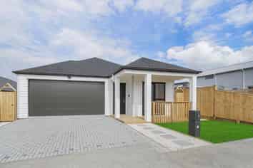 8 Enchantment Lane, Karaka