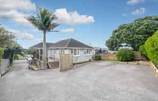 72 Bradbury Road, Botany Downs