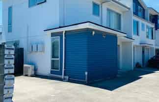 22E Packe Street, Edgeware