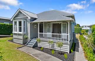 47 Kings Road, Three Kings