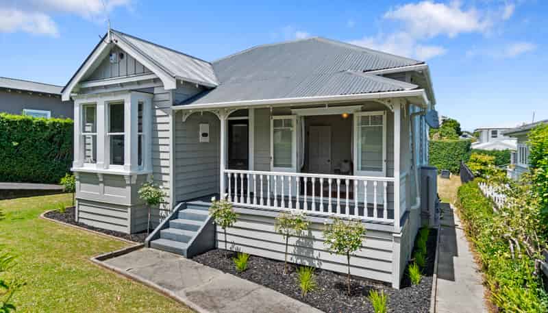 47 Kings Road, Three Kings