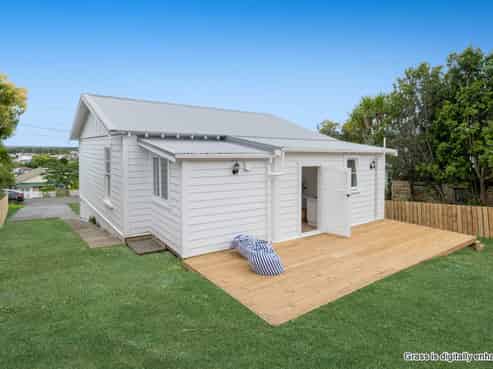 15 Nelson Street, Helensville