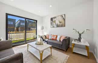 32 Taipahitini Road , Karaka