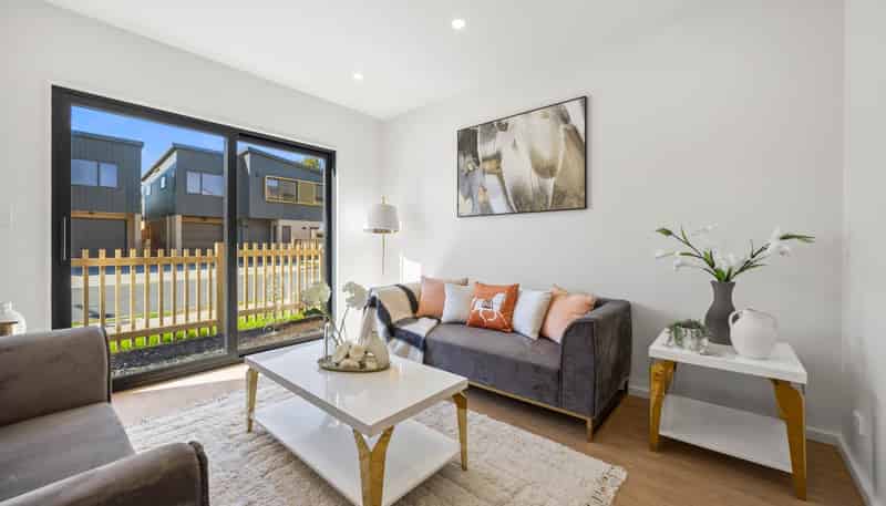 32 Taipahitini Road , Karaka