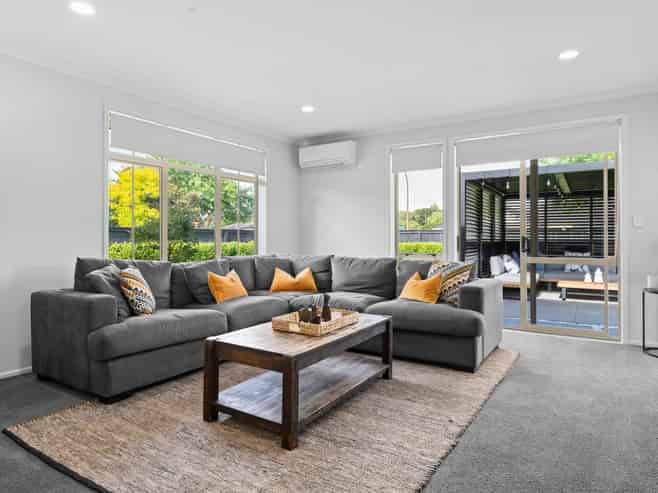 1 Gresham Place, Rototuna North