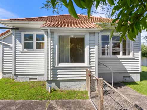 23 Clarence Road, Northcote Point