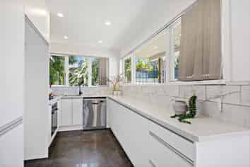 2 Glengarry Road, Glen Eden