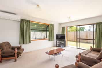 2/61 Caledonian Road, SAINT ALBANS