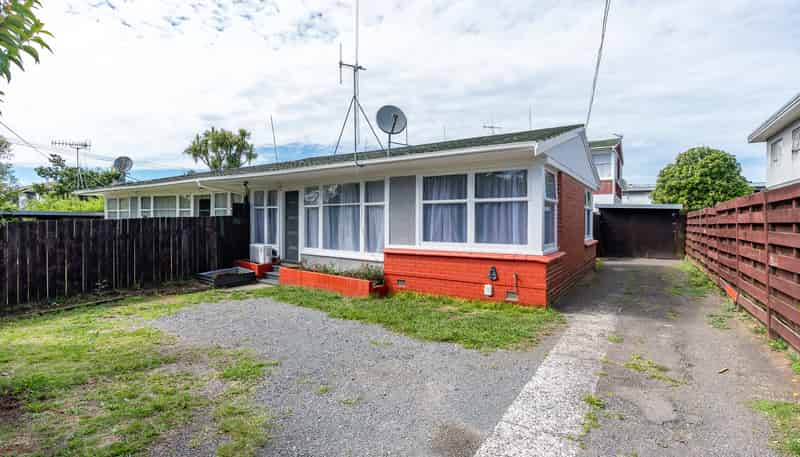 1A Dyer Street, Whitiora