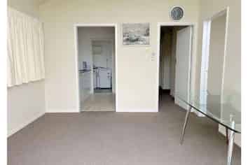 1/129 Glandovey Road, Strowan