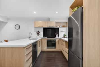 25 Latimer Way, Petone