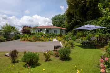 26 Patetere Street, Mamaku