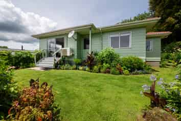 26 Patetere Street, Mamaku