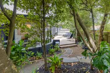 5/85 Konini Road, Titirangi