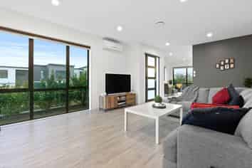 36 Whakatupu Road, Flat Bush