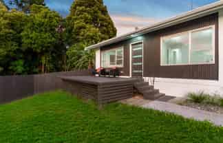 2/17 Emirau Place, Glenfield