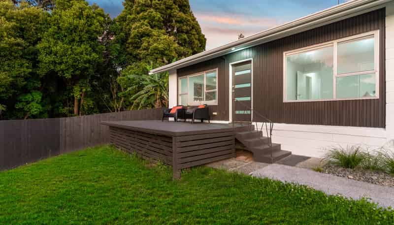 2/17 Emirau Place, Glenfield