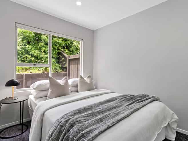 2/17 Emirau Place, Glenfield