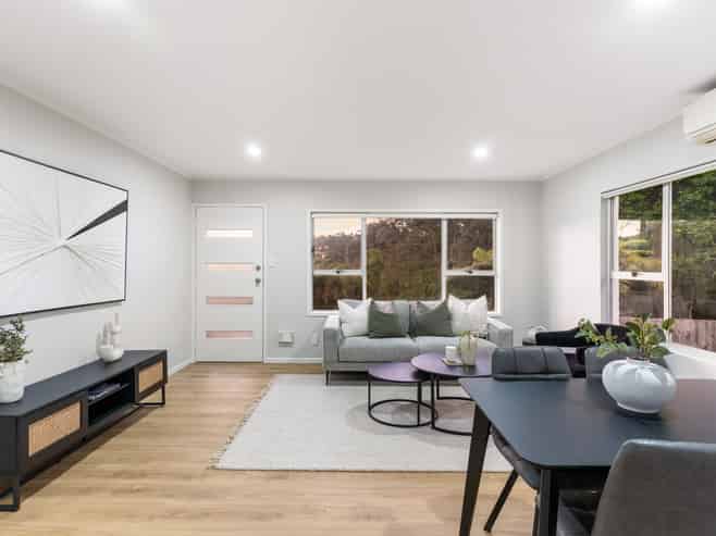 2/17 Emirau Place, Glenfield