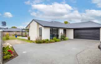 14 Grey View Grove, Rangiora