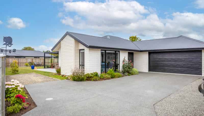 14 Grey View Grove, Rangiora