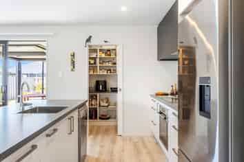 14 Grey View Grove, Rangiora