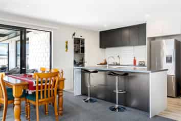 14 Grey View Grove, Rangiora