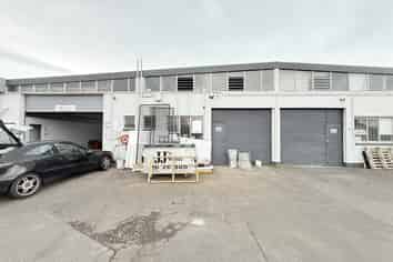 130m2 Industrial Unit in Tightly Held Pakuranga