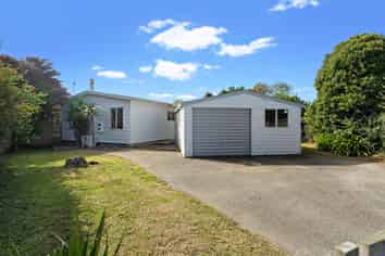 20 Taranui Place, Henderson