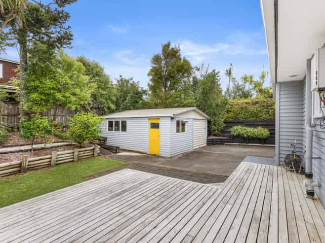 32 Konini Road, Titirangi