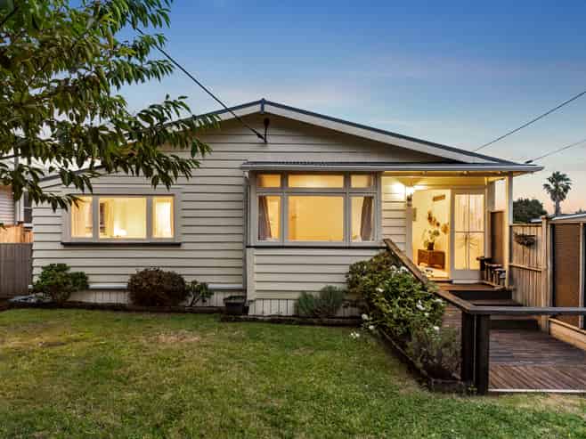 74a Beach Haven Road, Beach Haven