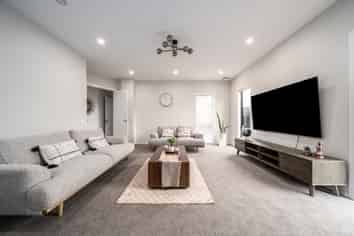 18 Hattersley Grove, Churton Park