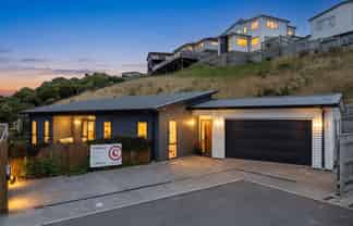 18 Hattersley Grove, Churton Park