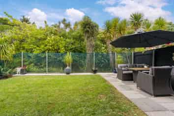 2/10 Seaton Road, Murrays Bay