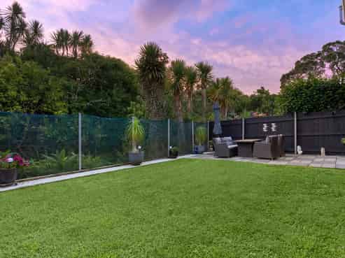 2/10 Seaton Road, Murrays Bay