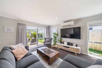 27 Brian Hughes Road, Wainuiomata