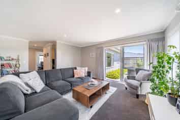 27 Brian Hughes Road, Wainuiomata