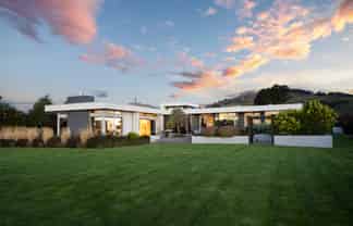 2 Aglaia Place, Cracroft