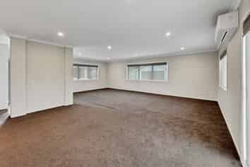 27 Cobb Place, Otaki