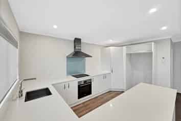 27 Cobb Place, Otaki