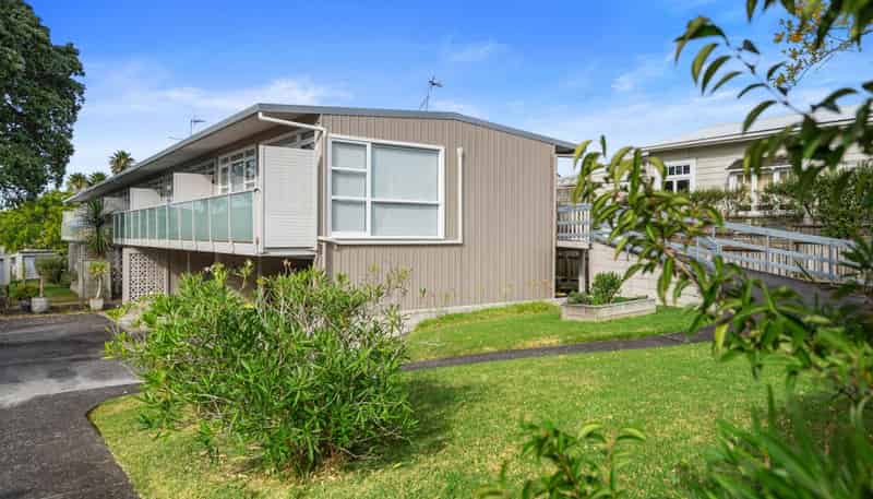 7/77  Old Lake Road, Devonport