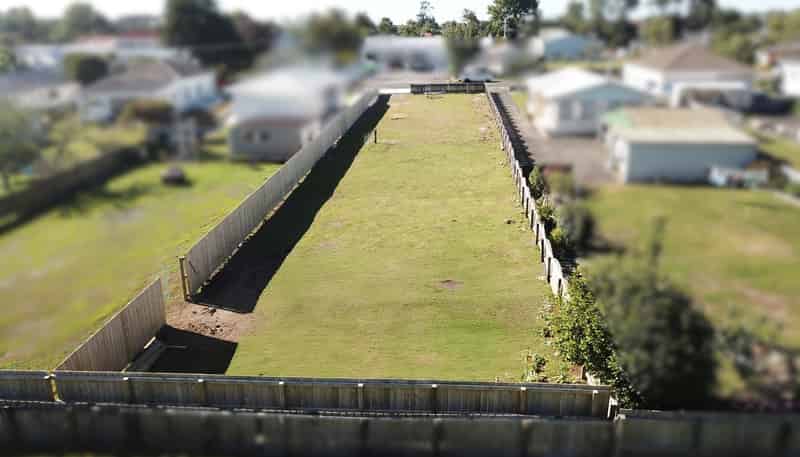 42 Cloten Road, Stratford