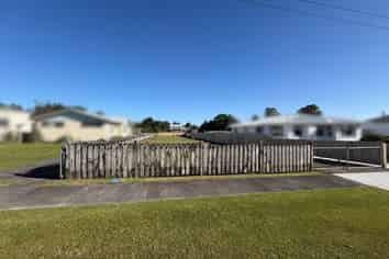 42 Cloten Road, Stratford