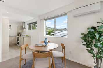 3 Brydon Way, Paparangi