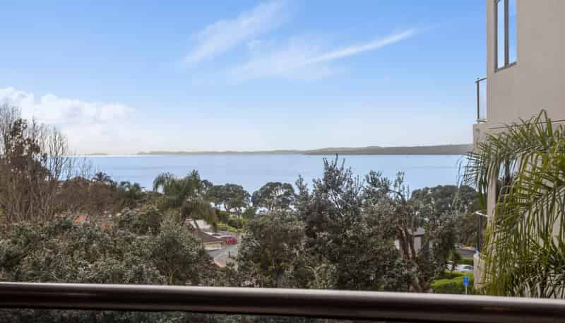 3E/175 Hurstmere Road, Takapuna