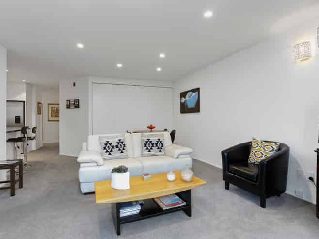 3E/175 Hurstmere Road, Takapuna