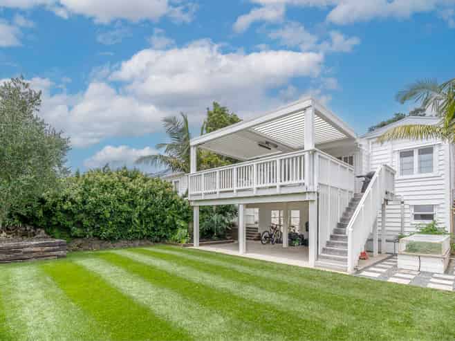 105 Burnley Terrace, Sandringham